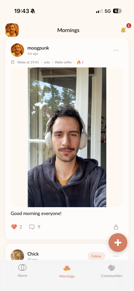 Wake selfie post: Good morning everyone